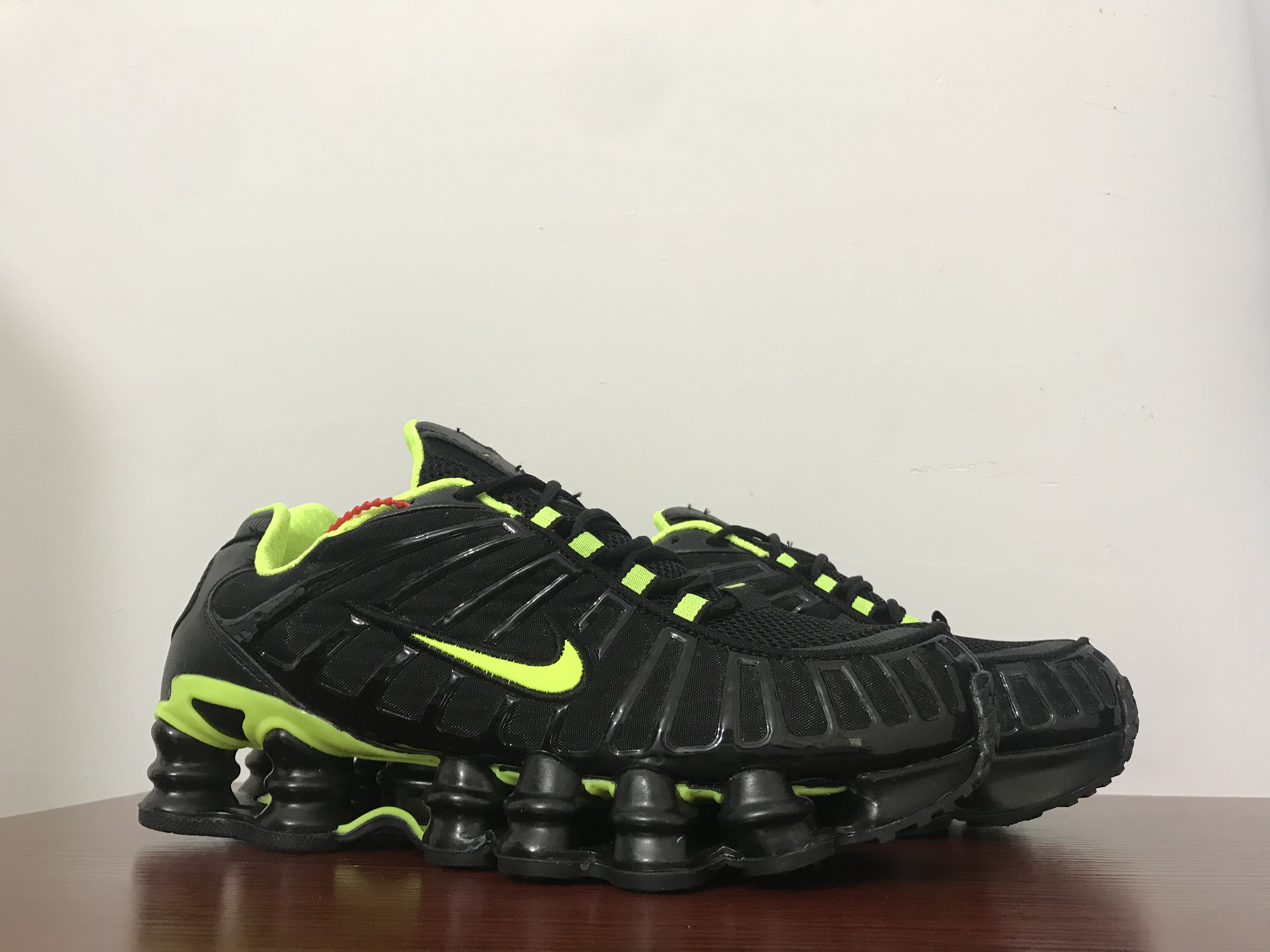 Nike Shox 13 Black Green Shoes - Click Image to Close